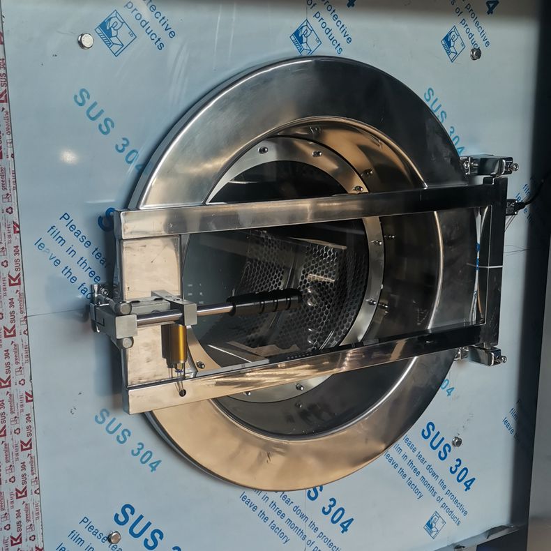 大型洗衣機外部